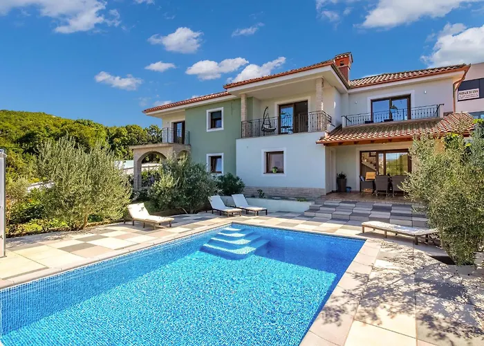 Nice Home In Kostrena